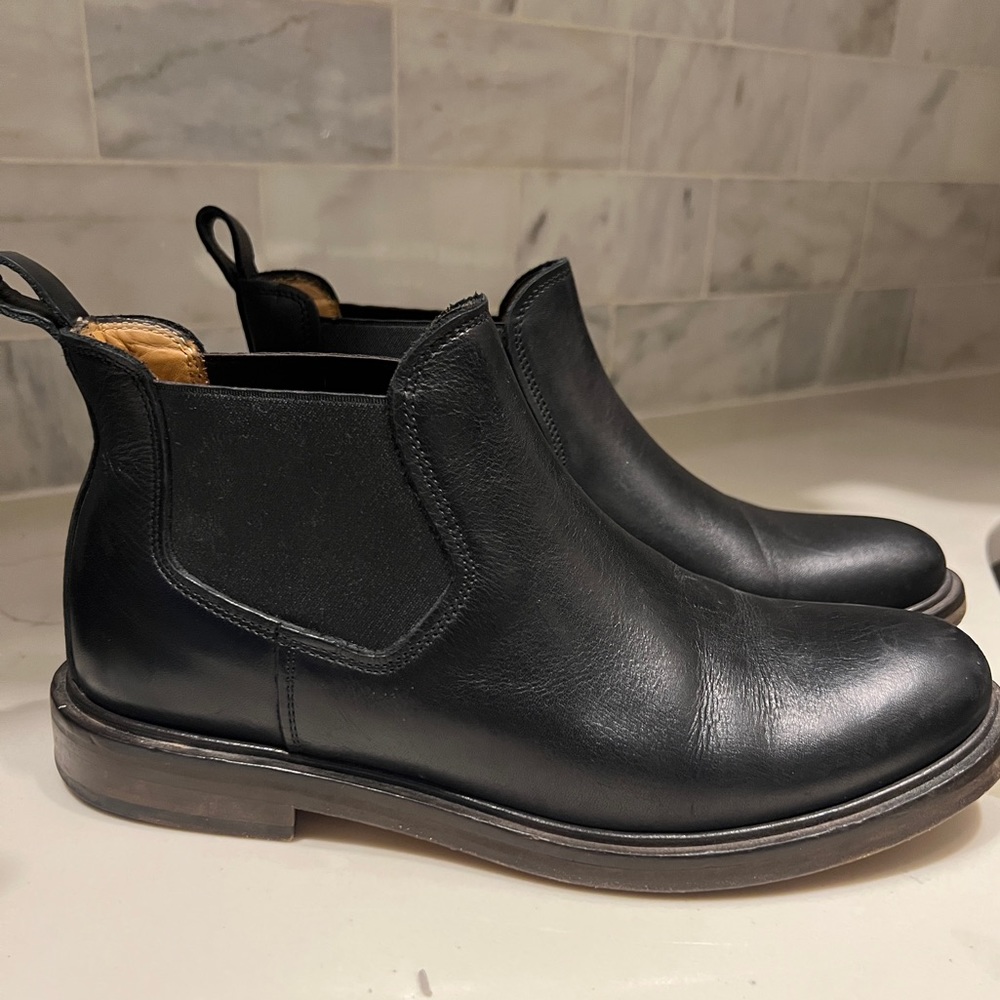 A.P.C. Women’s Chelsea boot - short